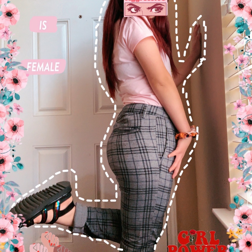 Plaid pants 🖤